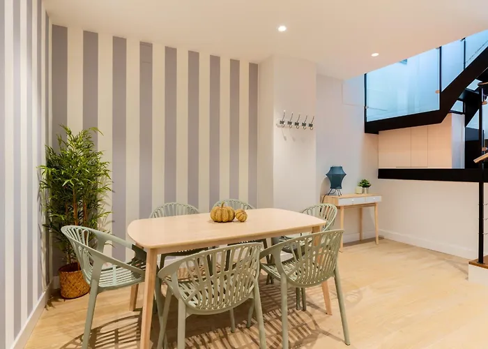 Santa Barbara Central Suites, Sevilla