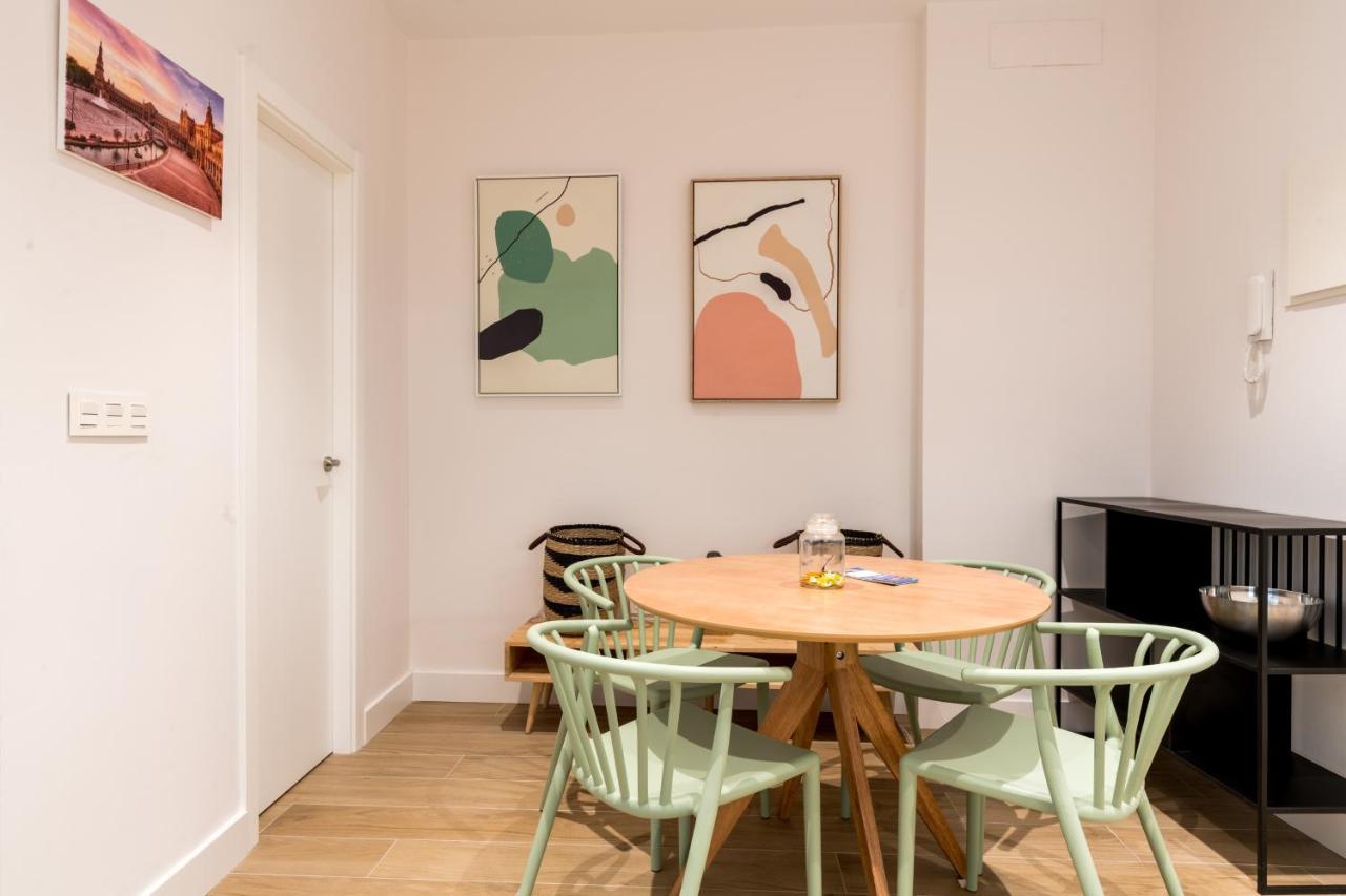 Santa Barbara Suites, * Sevilla