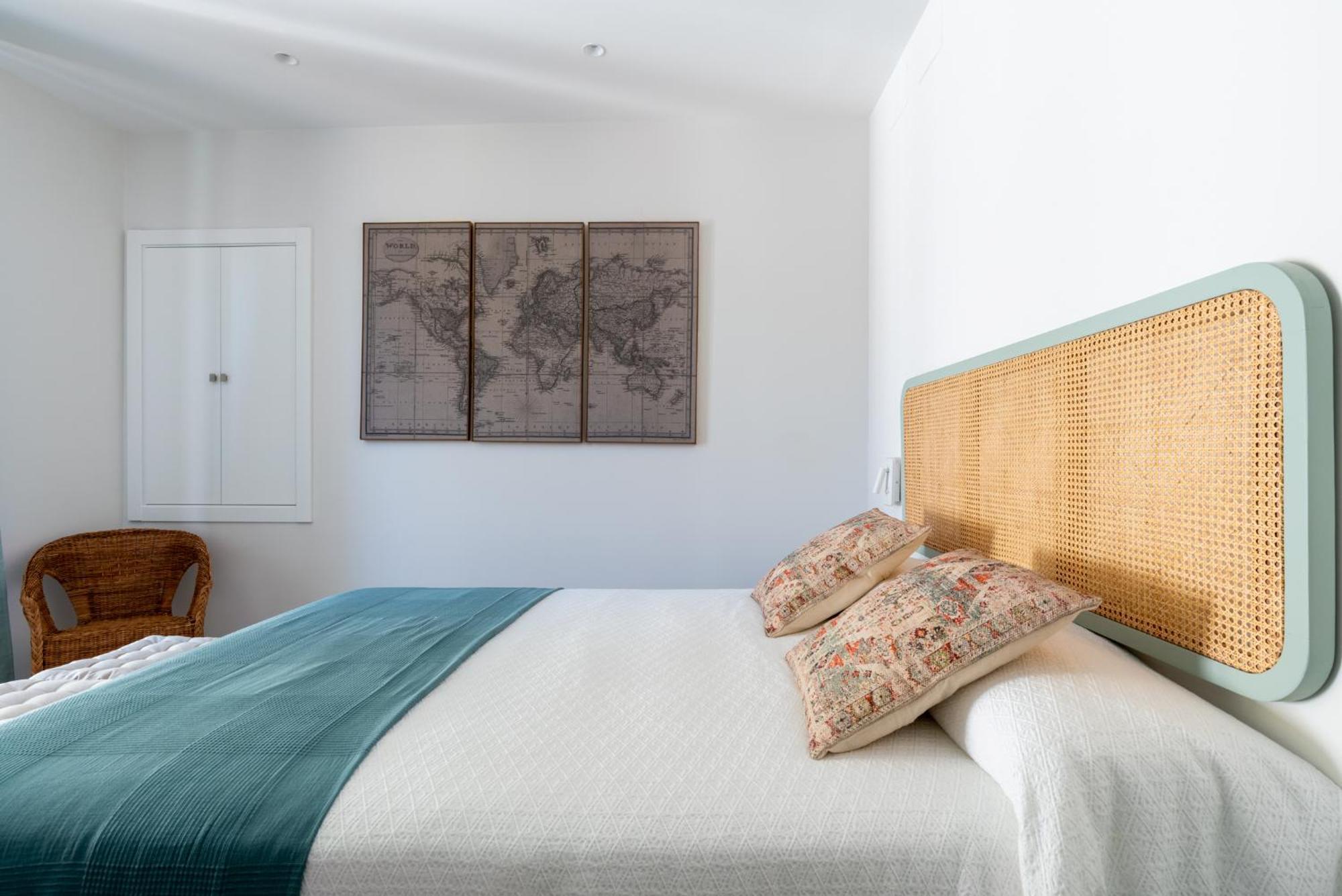 Santa Barbara Suites, Sevilla